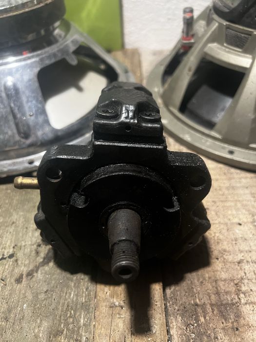 BMW горивна помпа гнп