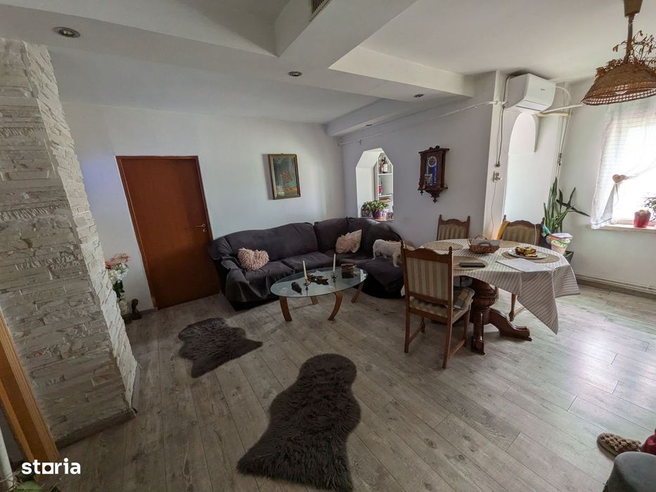 Decomandat Brazdă !