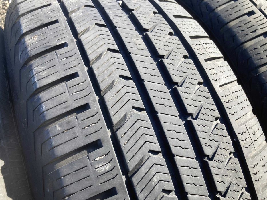 Всесезонни Гуми 225 60 18 Vredstein dot 21