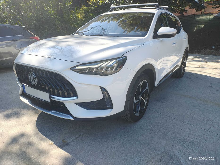 MG HS 1.5 T-GDi 7DCT Exclusive, fabricație 02.2024, 16.458 km, dotări maxime, accesorii bonus