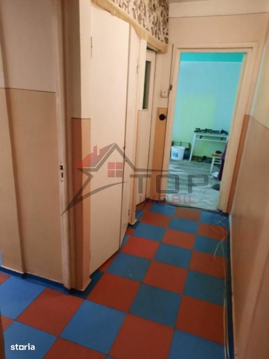 Etaj 1 - Alexandru Familial, 2 camere model cu geam la baie, liber