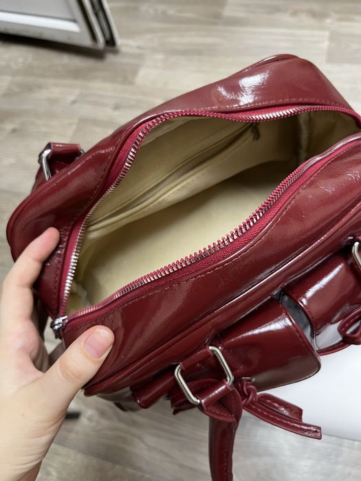 Сумочка багет красная