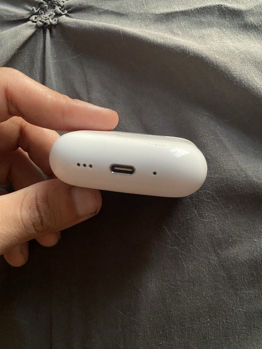 Vand airpods pro 3 full box putin folosite