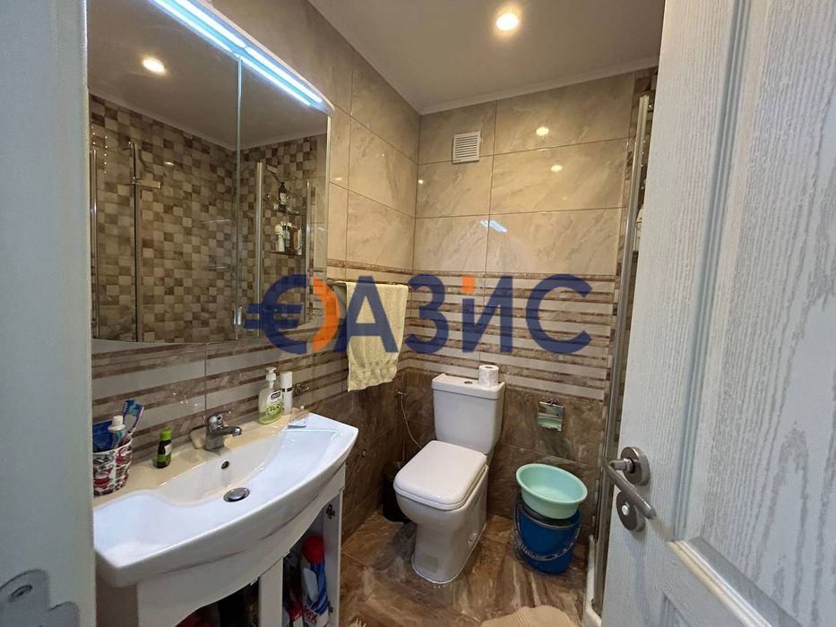 Продава се Двустаен апартамент в к.к. Слънчев бряг - 87 кв.м за 580 €/кв.м - Снимка #12