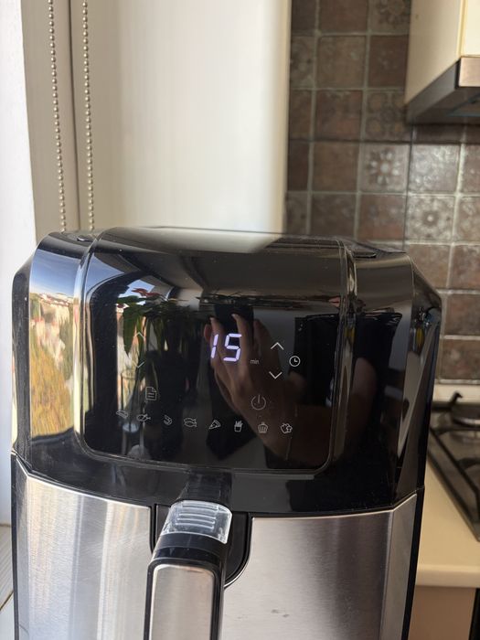 Air fryer HISENSE H06AFBS153, 5kg, 5l, 1700W