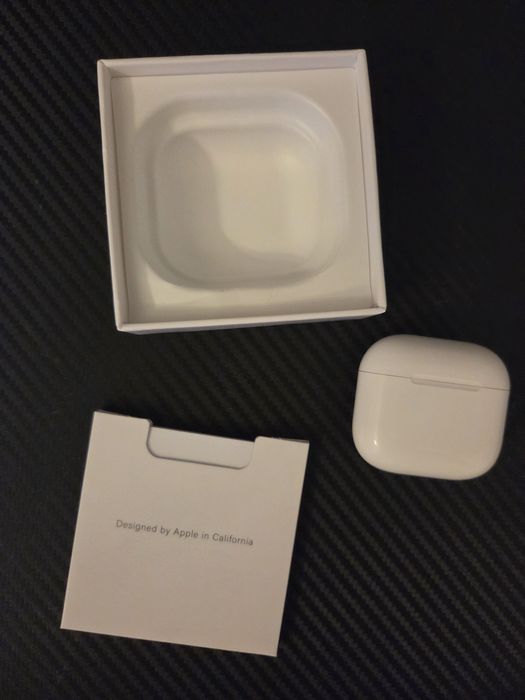 Casti airpods 4 apple ANC
