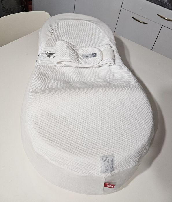 Cocoonababy® Анатомично гнездо за бебета Red Castle® в цвят White