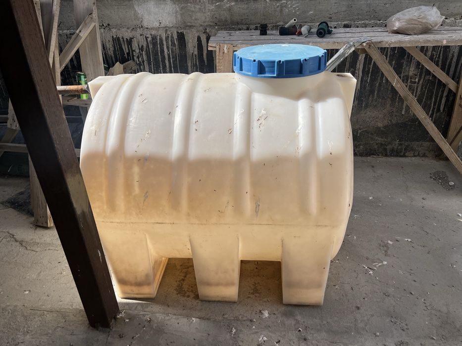 Бак для воды 1000л/емкость 1000л