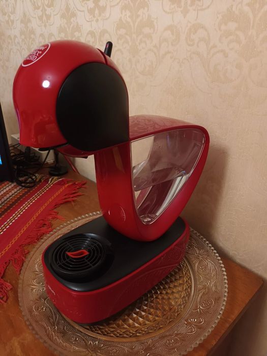 Кафе машина (Долче Густо с капсули)