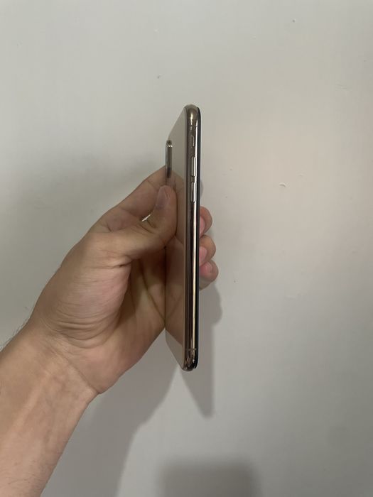 Iphone xs sotiladi