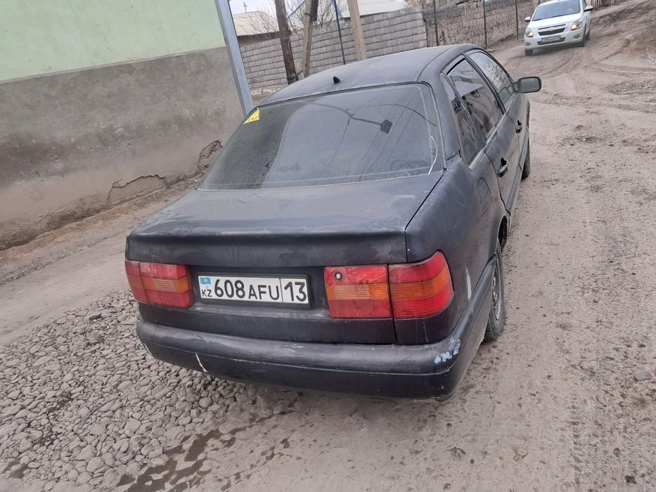 Пассат седан 1994ж