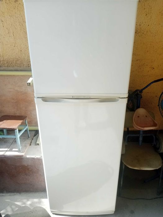 Продам холодильник lg в отличном состоянии.
