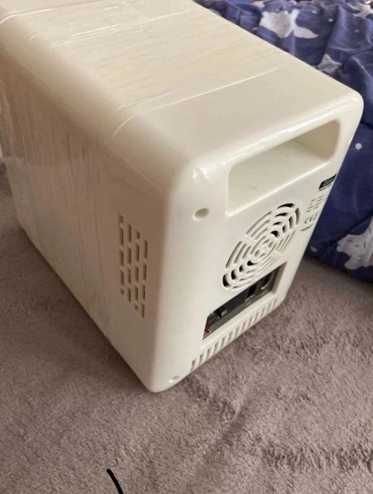 Mini Frigider Nou