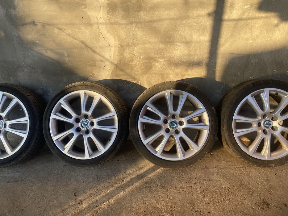 Vand jante skoda octavia 2 vrs, 2 cauciucuri bune față 225/40/r18