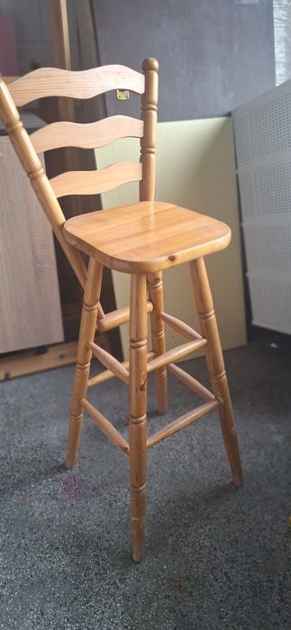 Дървени бар столове -4броя