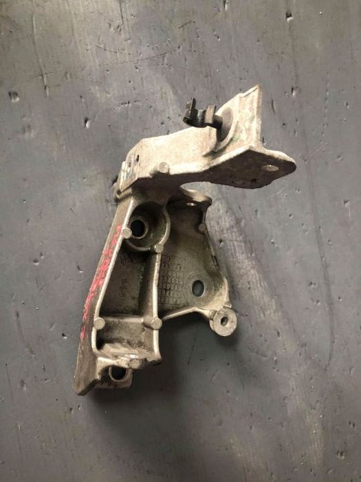 suport pompa de apa  2.3 dci m9t 704 m9tc704 renault master 3 opel movano dupa 2014 euro 6