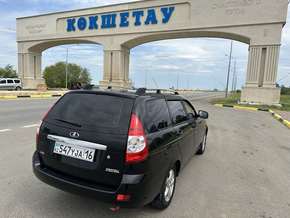 Приора продам идеал сост