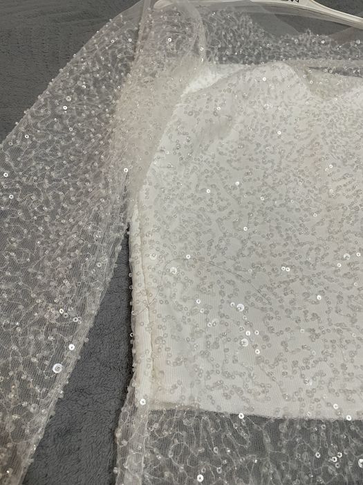 Продам белый костюм