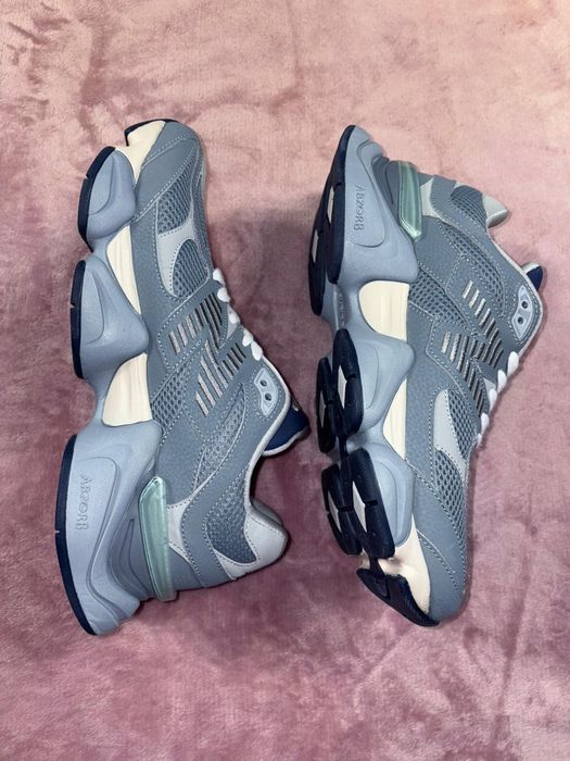 New Balance 42 albaștri noi