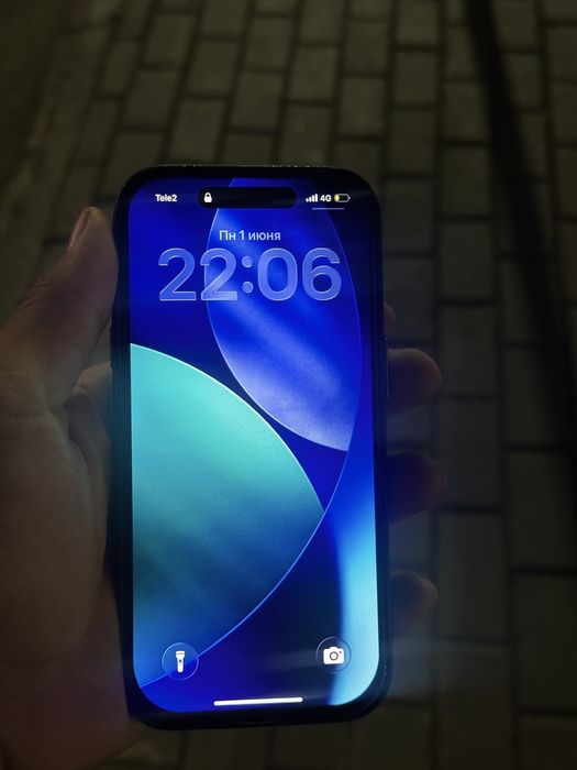 Продам iphone 16 pro