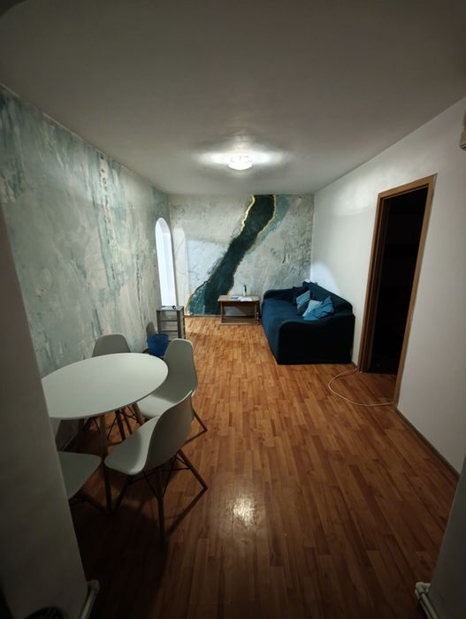 Închiriez apartent 2 camere