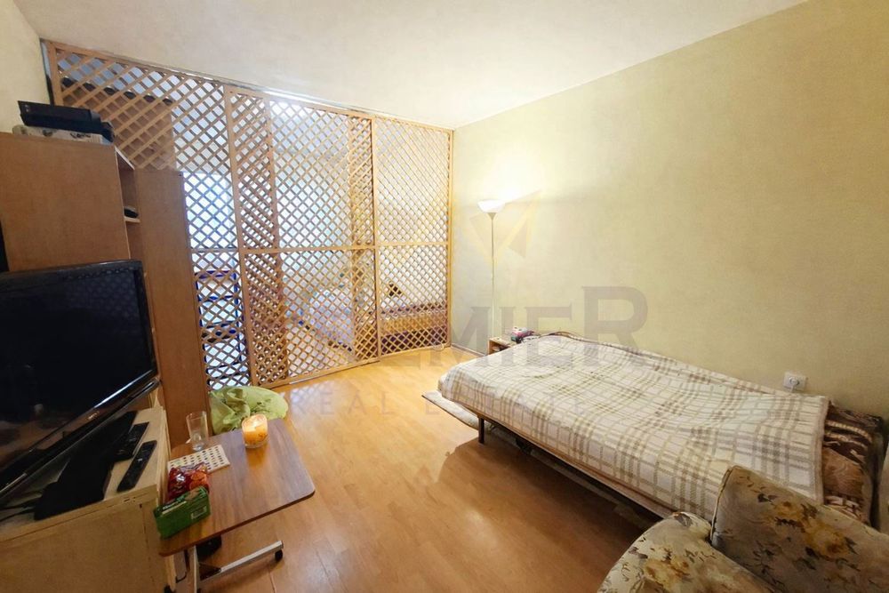 Продава се Тристаен апартамент в Варна, Цветен квартал - 113 кв.м за 1354 €/кв.м - Снимка #6