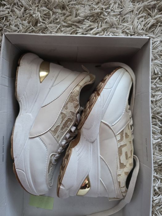 Оргинални кецове маратонки сет