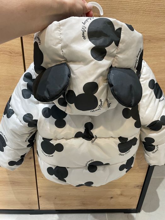 Зимно яке Мики Маус H&M
