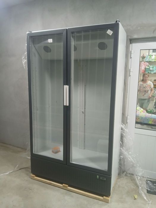 Vitrina xolodilnik garantiya