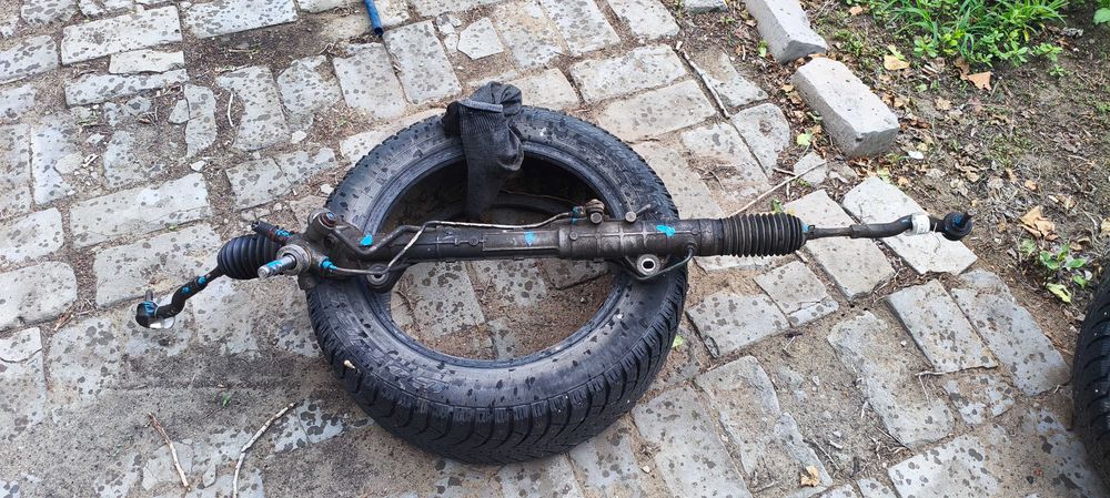 Рулевая рейка  Мазда