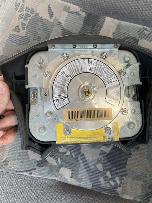 Руль Митсубиси Каризма