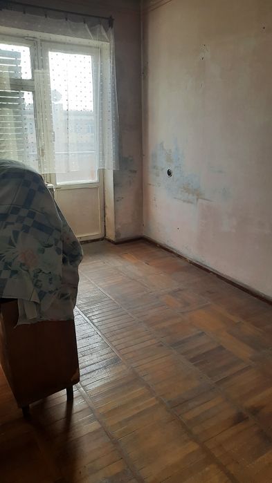 Срочно продам 3/4/4 Карасу 6 77серия 6