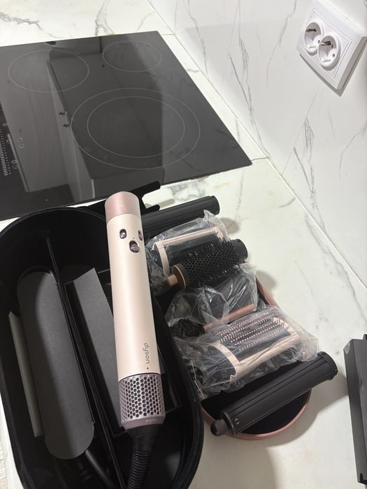 Dyson airwrap complete long