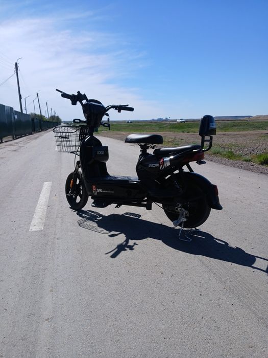 СРОЧНО!!продаеться электровелосипед Sk8