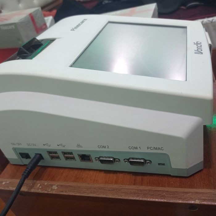 Tibbiyot diyagnitik ekispres labaratoriya aparati