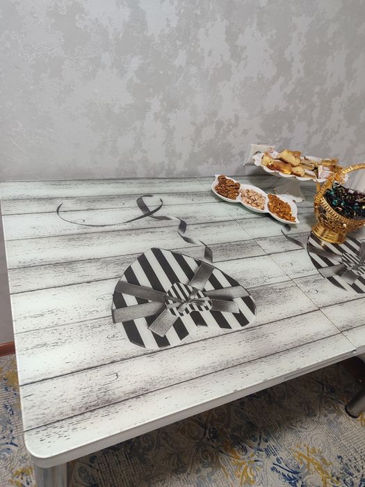 Кухни стол продам