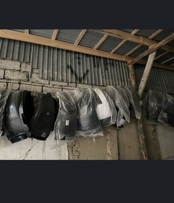 Оригинал запчасть подкрыльник