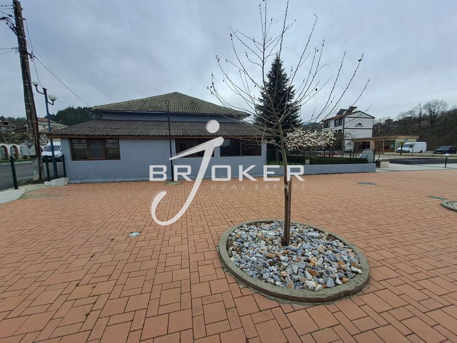 Продава се Заведение в с. Чакаларово, Област Кърджали - 180 кв.м за 1000 €/кв.м - Снимка #2