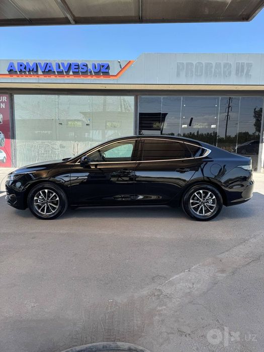 BYD chazor сотилади