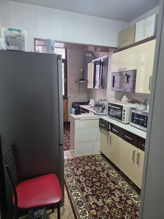 Продаётся 4 комнатная квартира на Юнус абаде, квартал 15