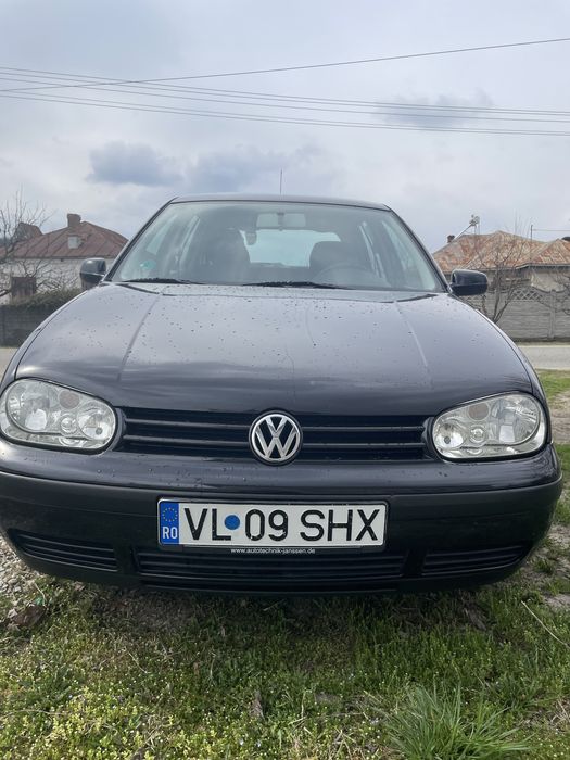 Vând Golf 4 , 1.6
