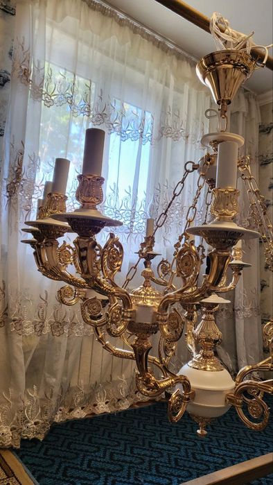 Продается люстра б/у