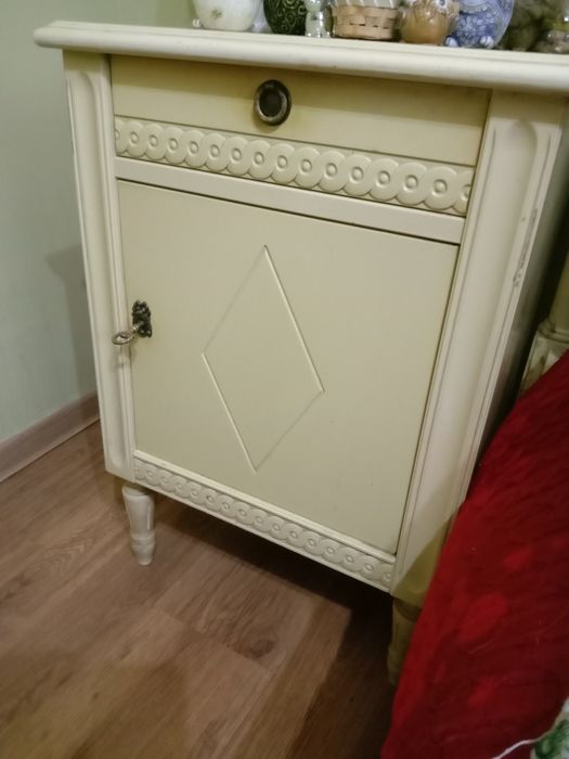 Продам спальный гарнитур