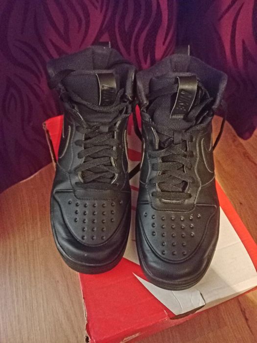 Оригинални дамски кецове Nike 40 номер