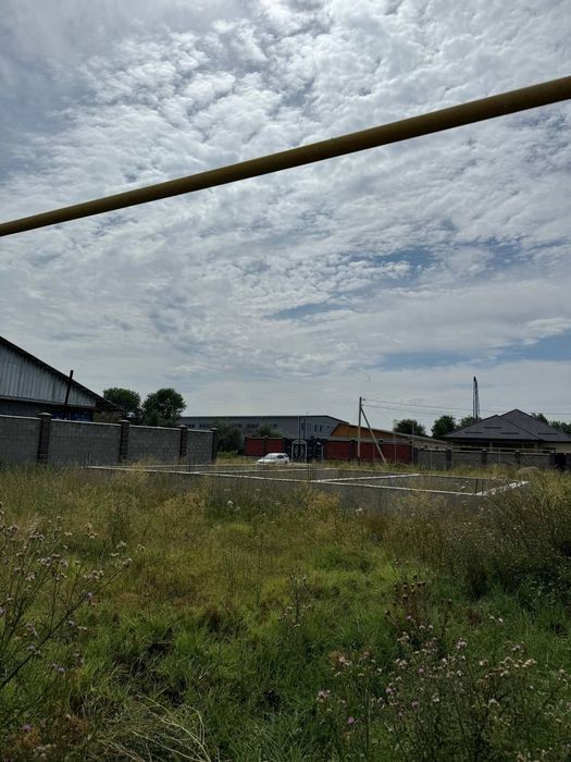 Участок 5 соток (лпх)