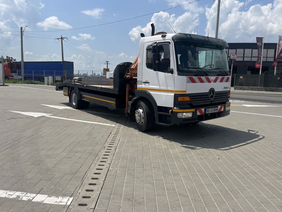 Autoplatforma-platforma utilaje cu macara Mercedes Atego 1528
