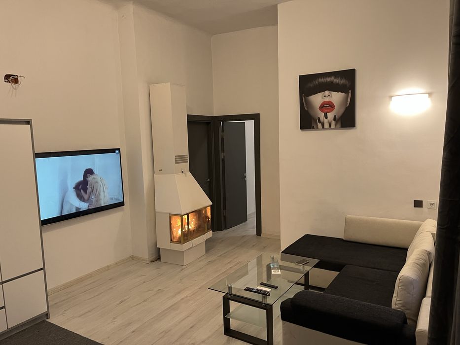 De inchiriat apartament la casa 2 camere ultracentral