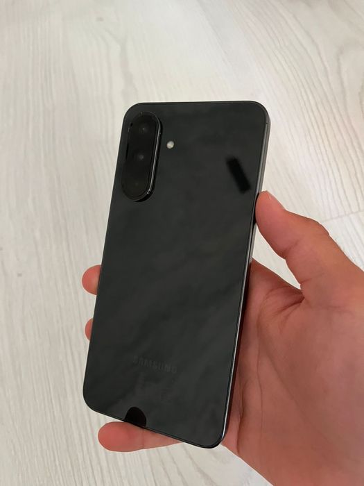 Телефон Samsung a36