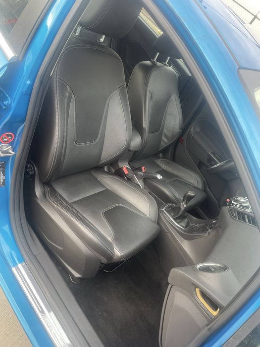 Scaune de piele Ford Fiesta 2014, cu incalzire