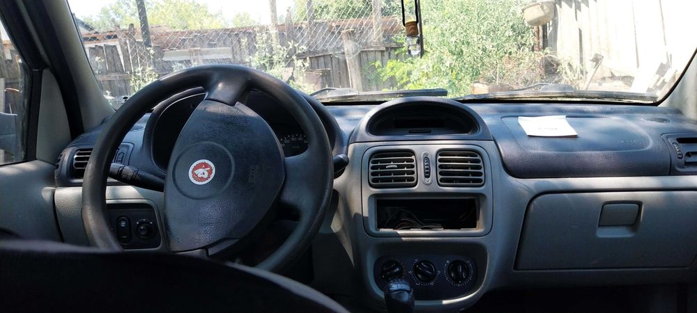 RENAULT 4 2004 — imagine 5